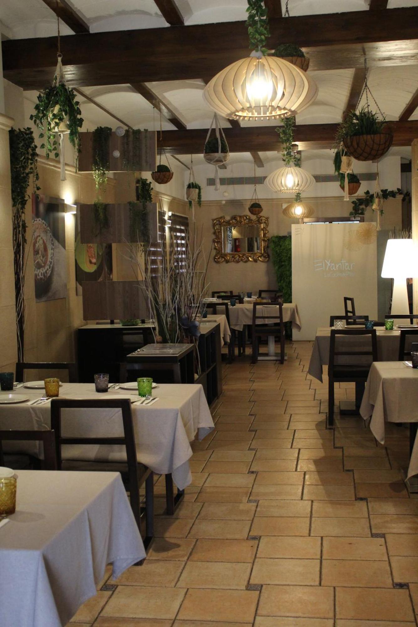 Hotel La Villa Requena Bagian luar foto